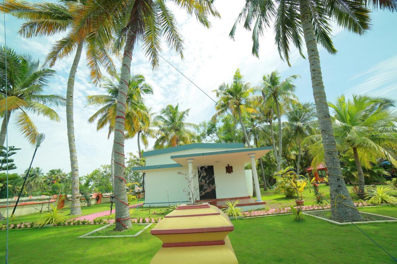 Regant Lake Village, Kollam. Chavara Exterior photo