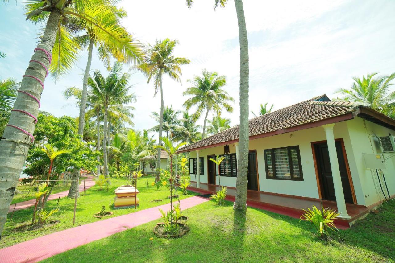 Regant Lake Village, Kollam. Chavara Exterior photo
